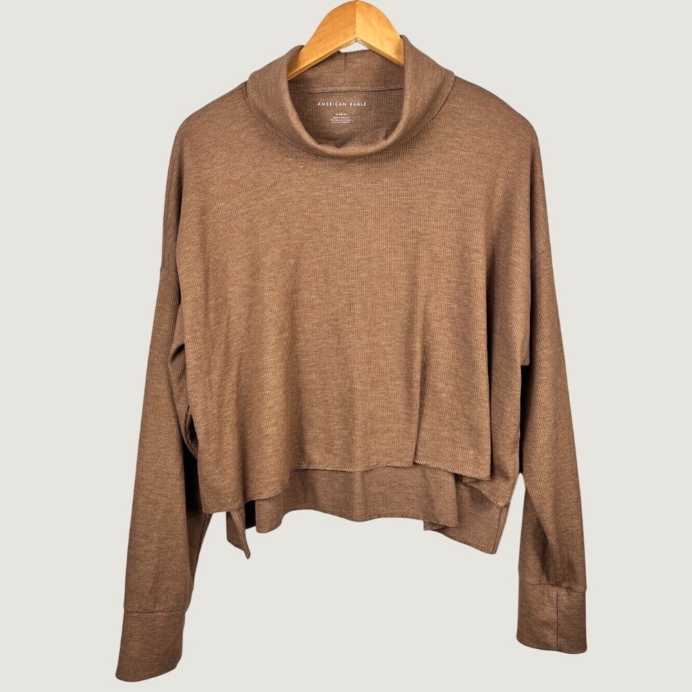 American Eagle Top M Brown Waffle Knit Turtleneck High Low Hem Casual Oversized